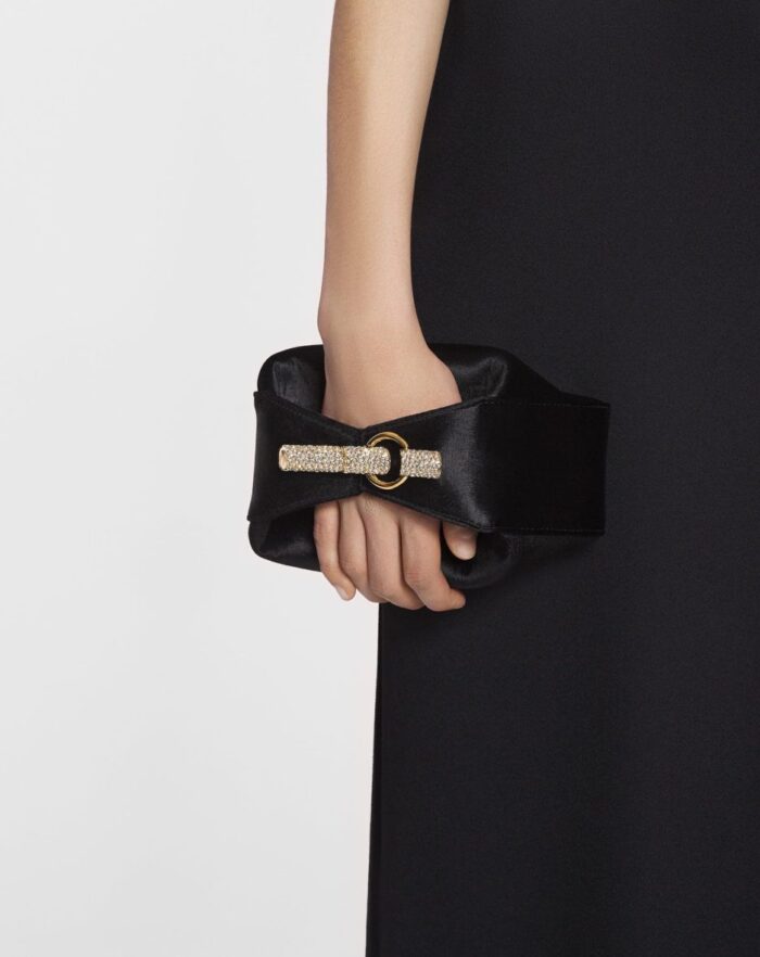 Women’s Haute séquence velvet clutch bag Black