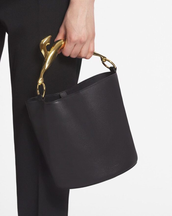 Women’s Leather fusion cat bucket bag Black